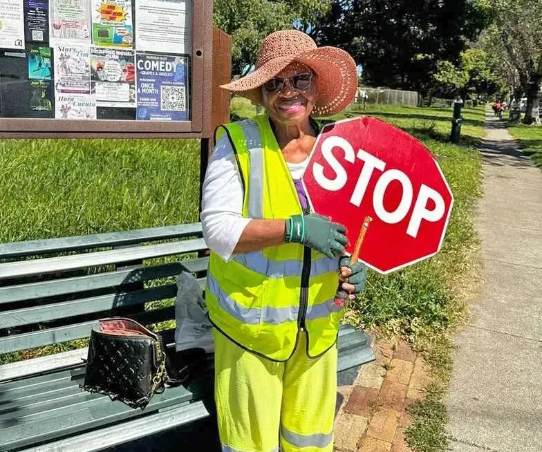 Suspect in custody after assaulting beloved Point Richmond crossing guard